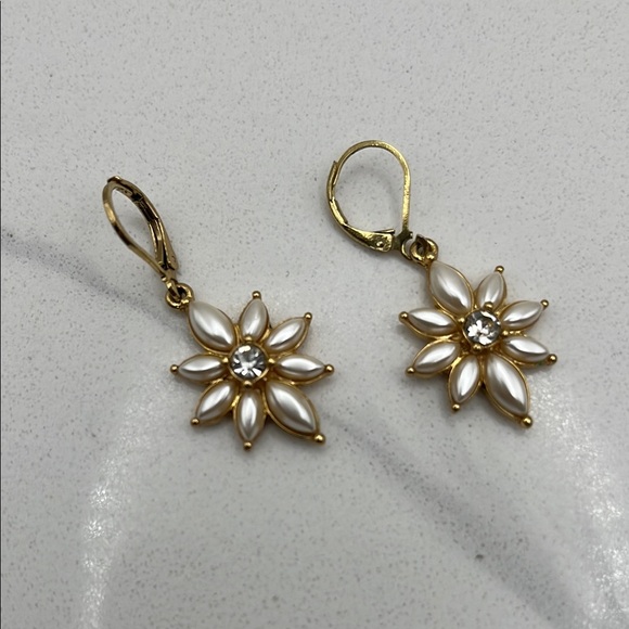 Joan Rivers earrings - Picture 1 of 7